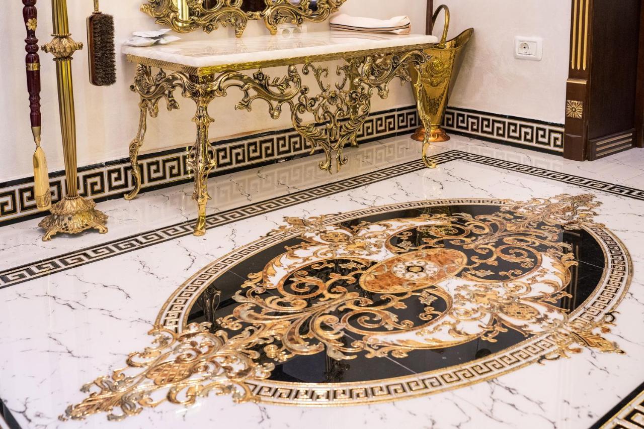 Private Museum Apartment With Antique Decor Bukareszt Zewnętrze zdjęcie