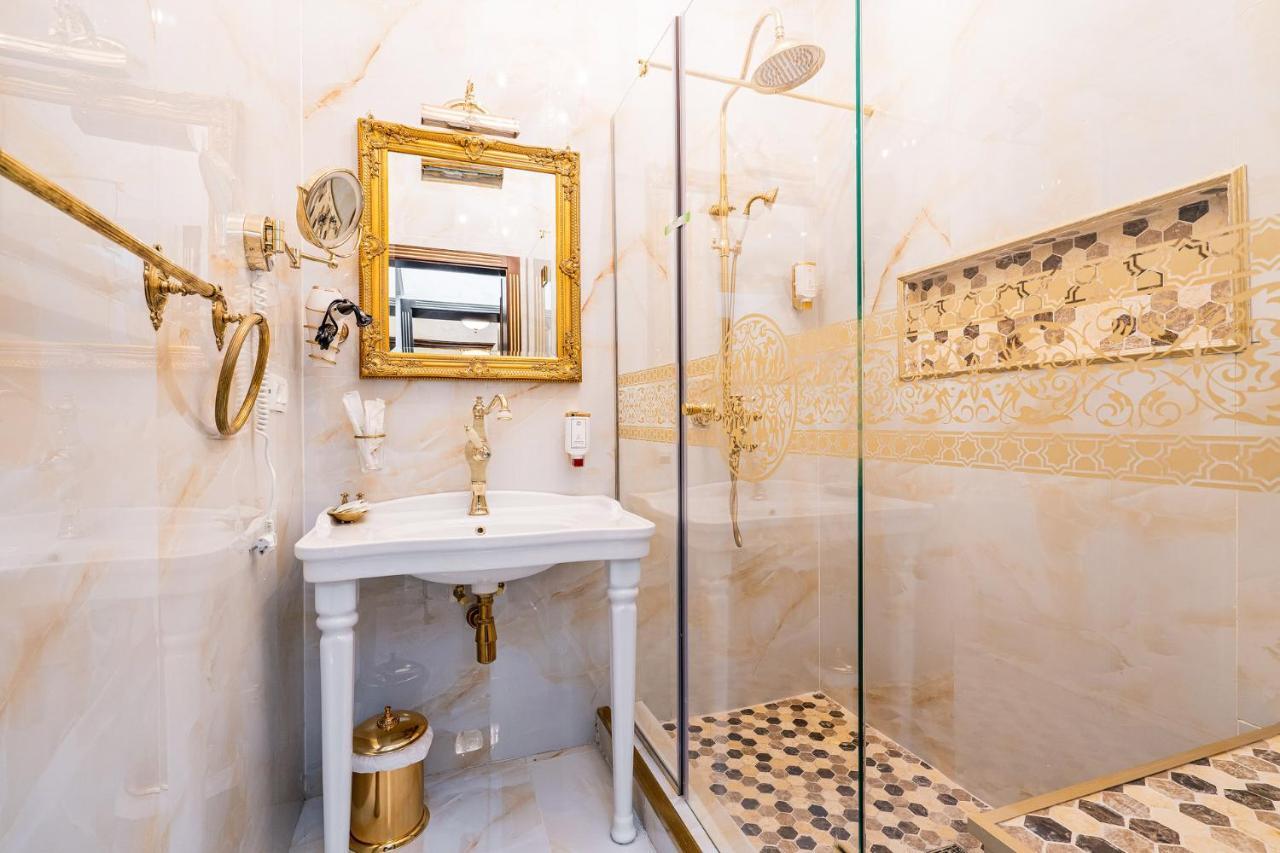 Private Museum Apartment With Antique Decor Bukareszt Zewnętrze zdjęcie
